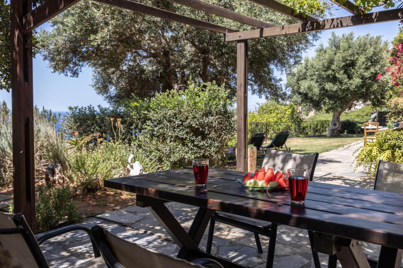 Manolis' House Villa Ajía Paraszkeví Kültér fotó
