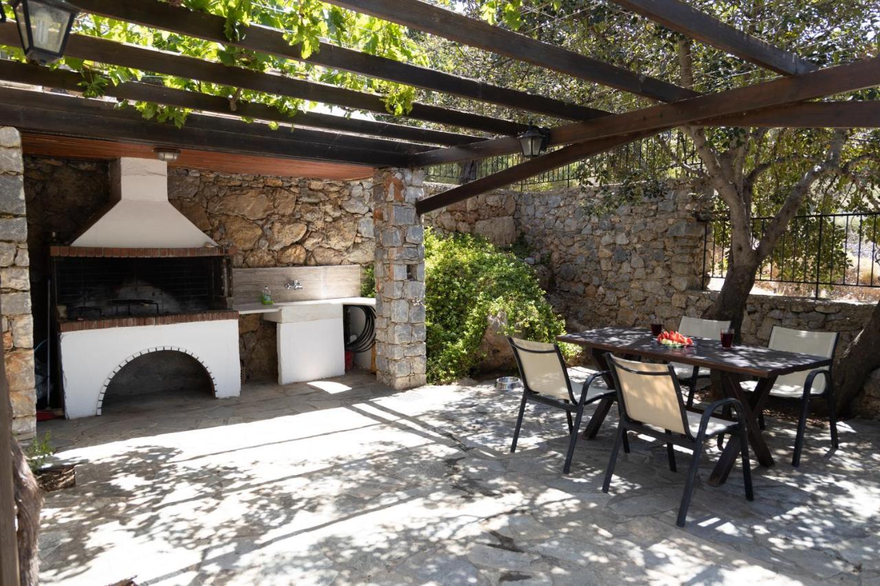 Manolis' House Villa Ajía Paraszkeví Kültér fotó