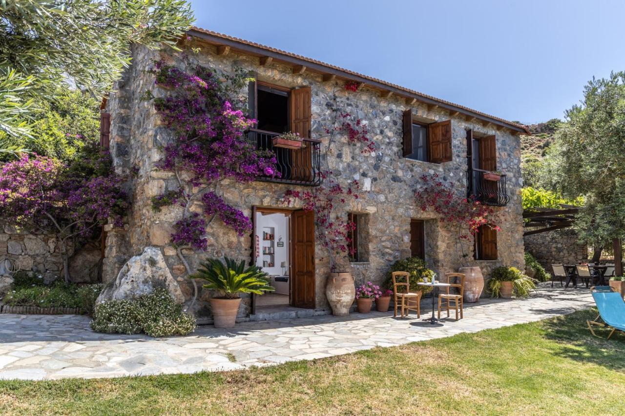 Manolis' House Villa Ajía Paraszkeví Kültér fotó